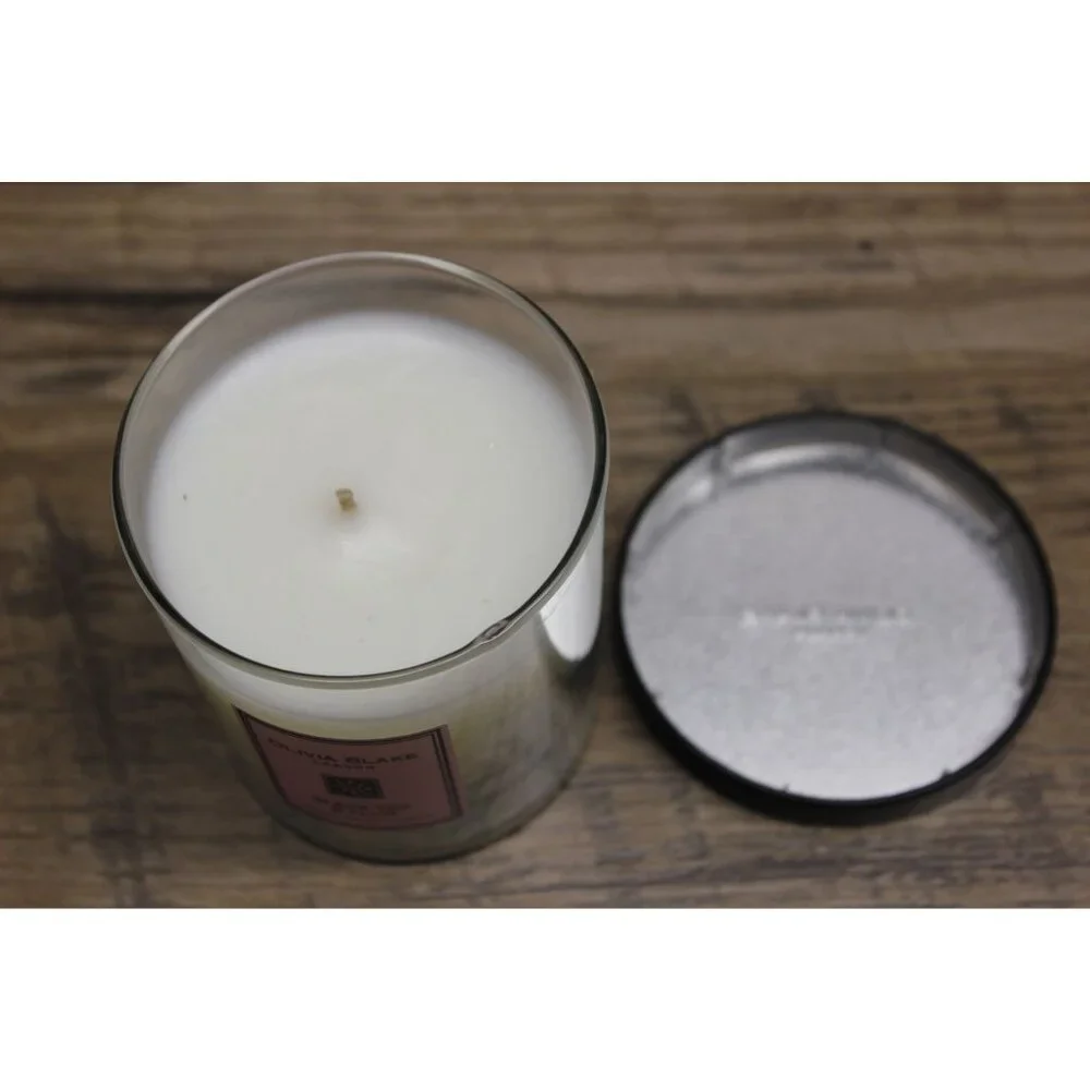 Olivia Blake‎ London black tea and plum fragranced single wick candle